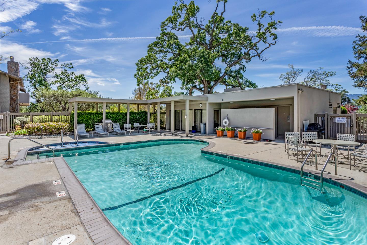 Detail Gallery Image 36 of 41 For 10 Mansion Ct #713,  Menlo Park,  CA 94025 - 3 Beds | 2/1 Baths