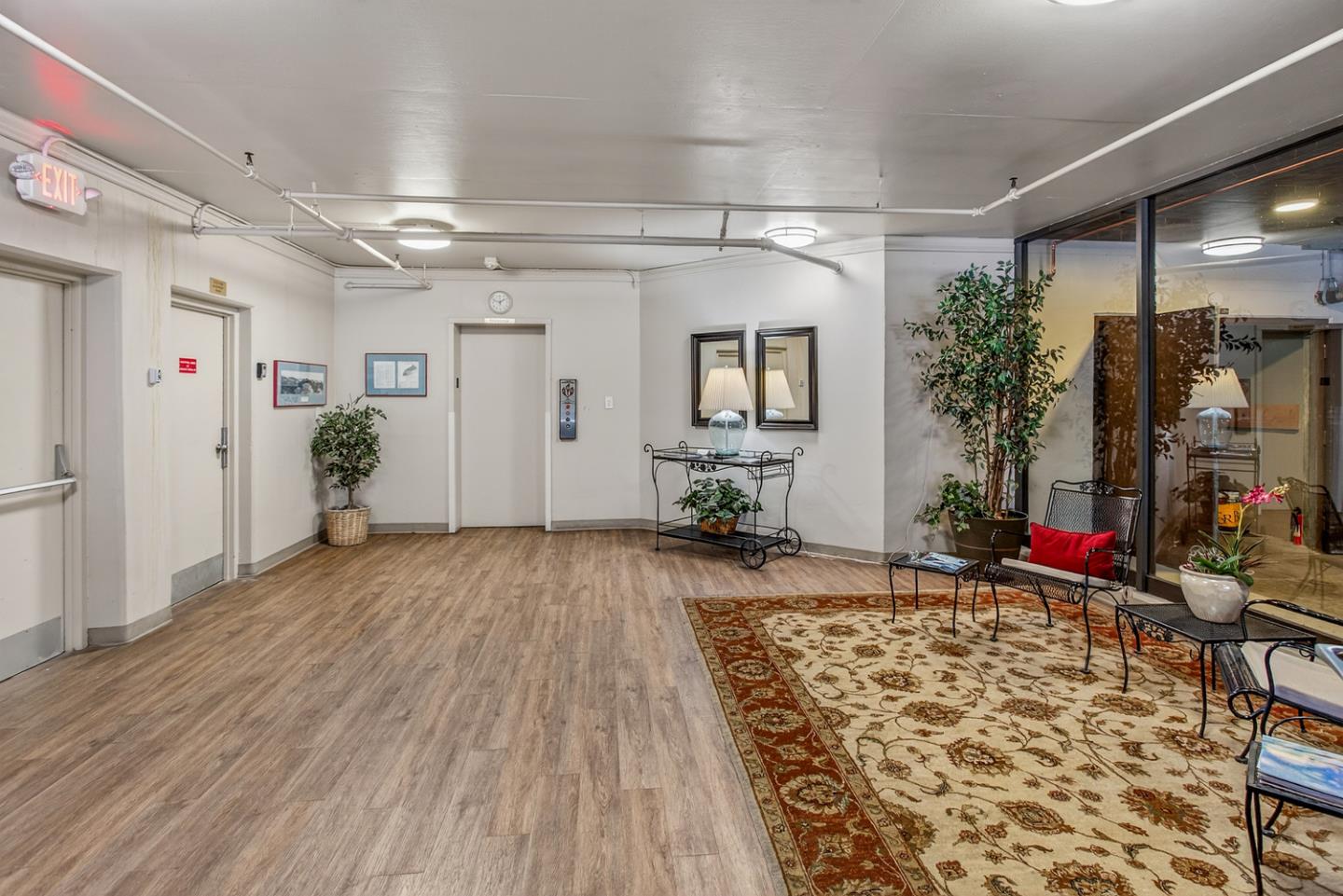 Detail Gallery Image 39 of 41 For 10 Mansion Ct #713,  Menlo Park,  CA 94025 - 3 Beds | 2/1 Baths