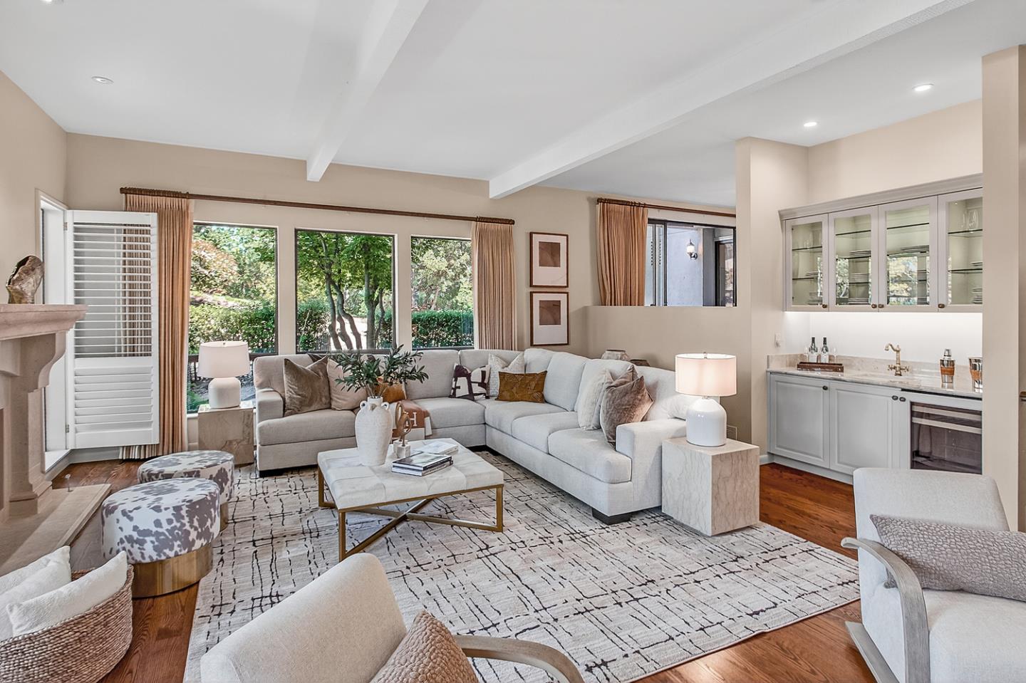 Detail Gallery Image 6 of 41 For 10 Mansion Ct #713,  Menlo Park,  CA 94025 - 3 Beds | 2/1 Baths