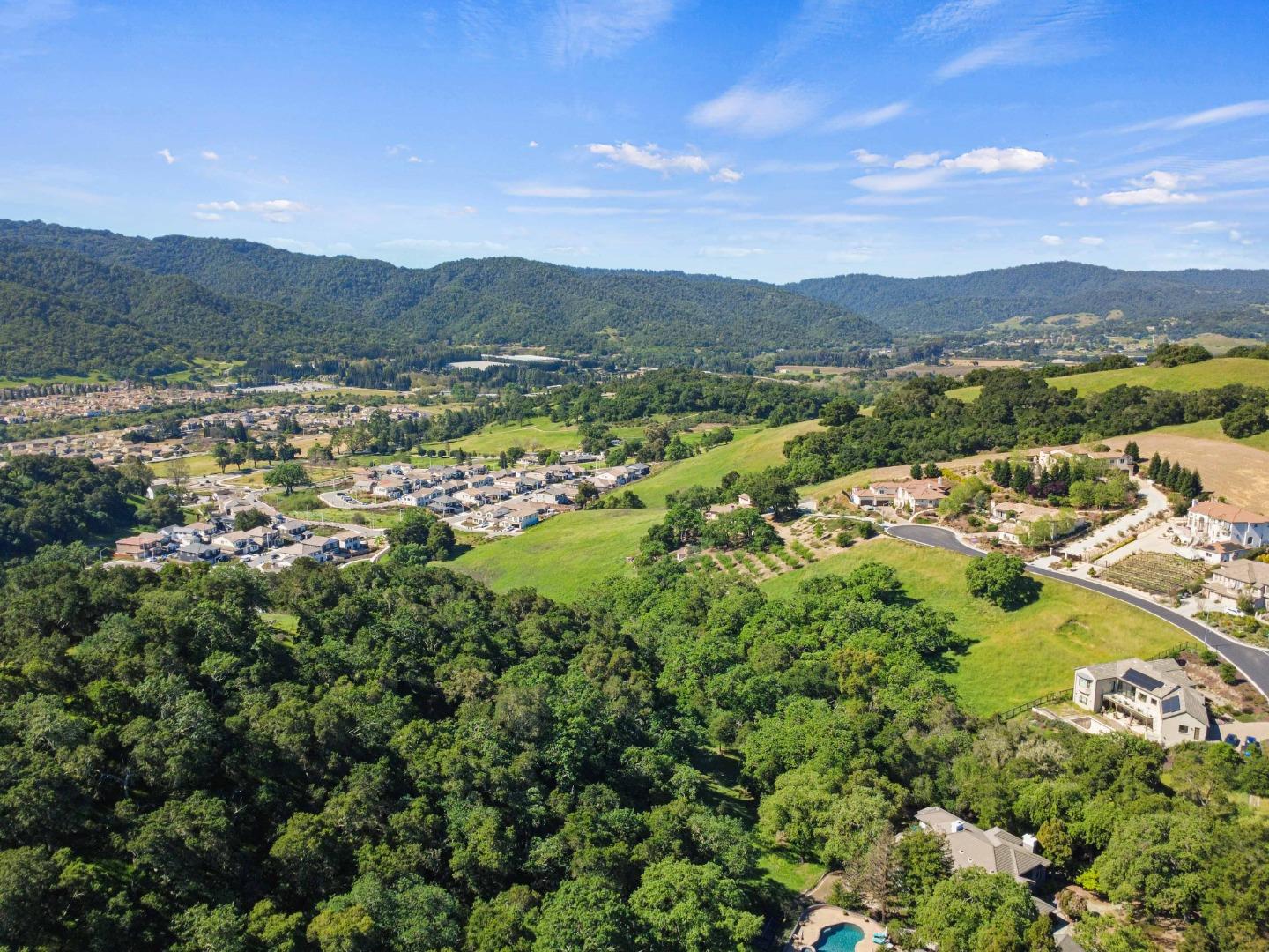 Detail Gallery Image 4 of 10 For 0 Hollyhock Ln, Gilroy,  CA 95020 - – Beds | – Baths