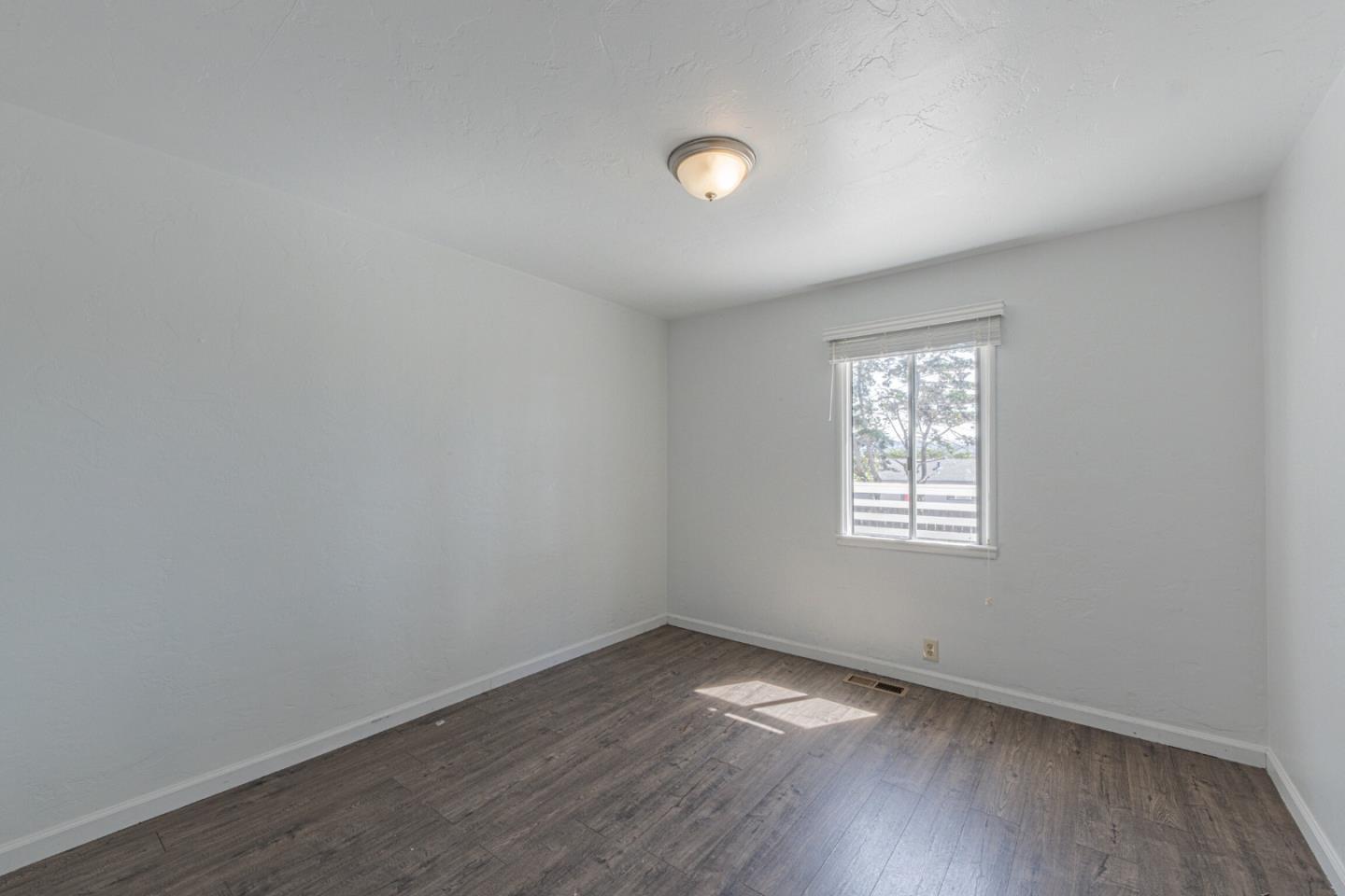 Detail Gallery Image 19 of 28 For 1915 Grandview St, Seaside,  CA 93955 - 3 Beds | 1 Baths