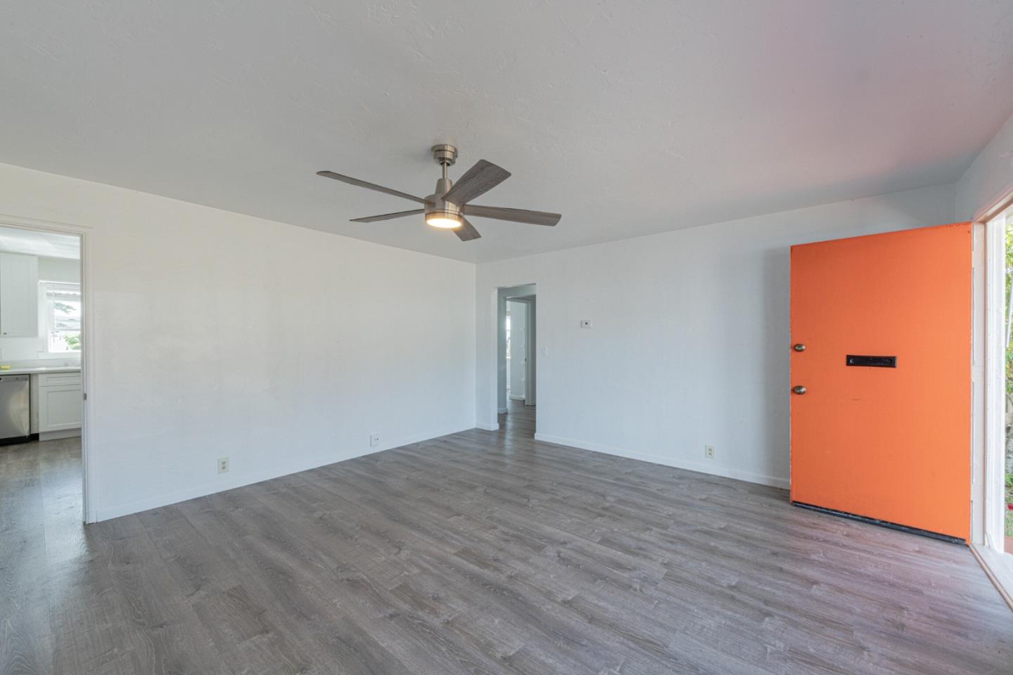 Detail Gallery Image 9 of 28 For 1915 Grandview St, Seaside,  CA 93955 - 3 Beds | 1 Baths