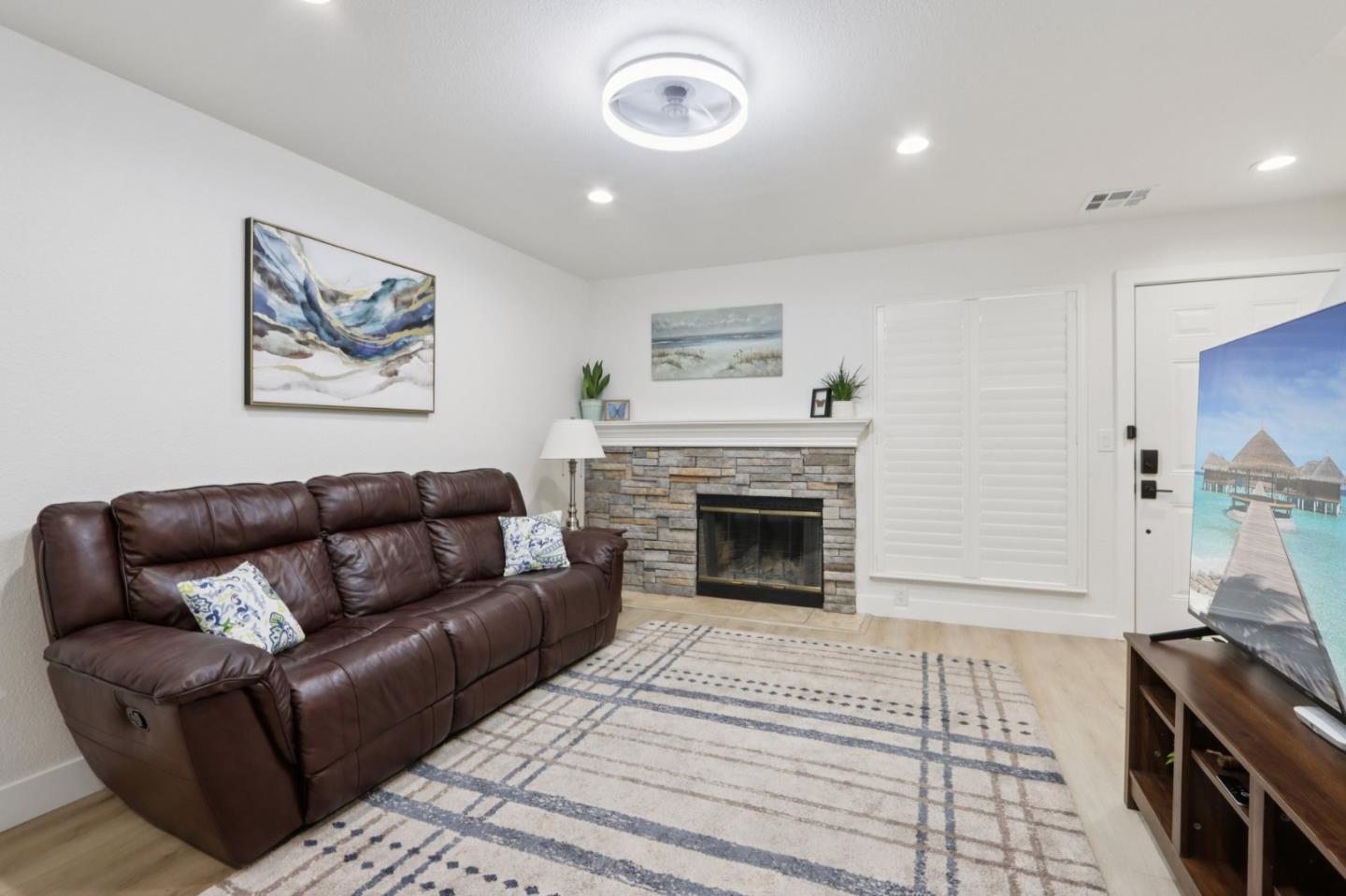 Detail Gallery Image 10 of 33 For 5214 Jacana Ln, San Jose,  CA 95123 - 3 Beds | 2/1 Baths