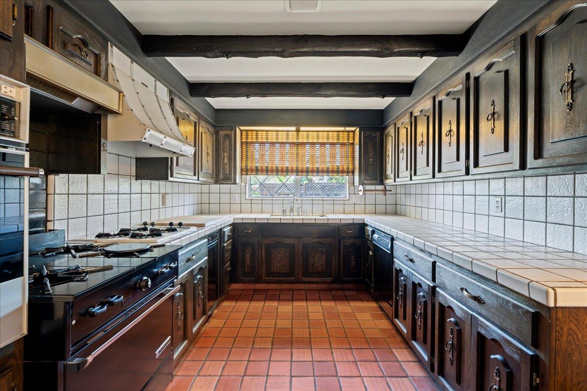 Detail Gallery Image 11 of 32 For 12649 Paseo Olivos, Saratoga,  CA 95070 - 3 Beds | 2/1 Baths