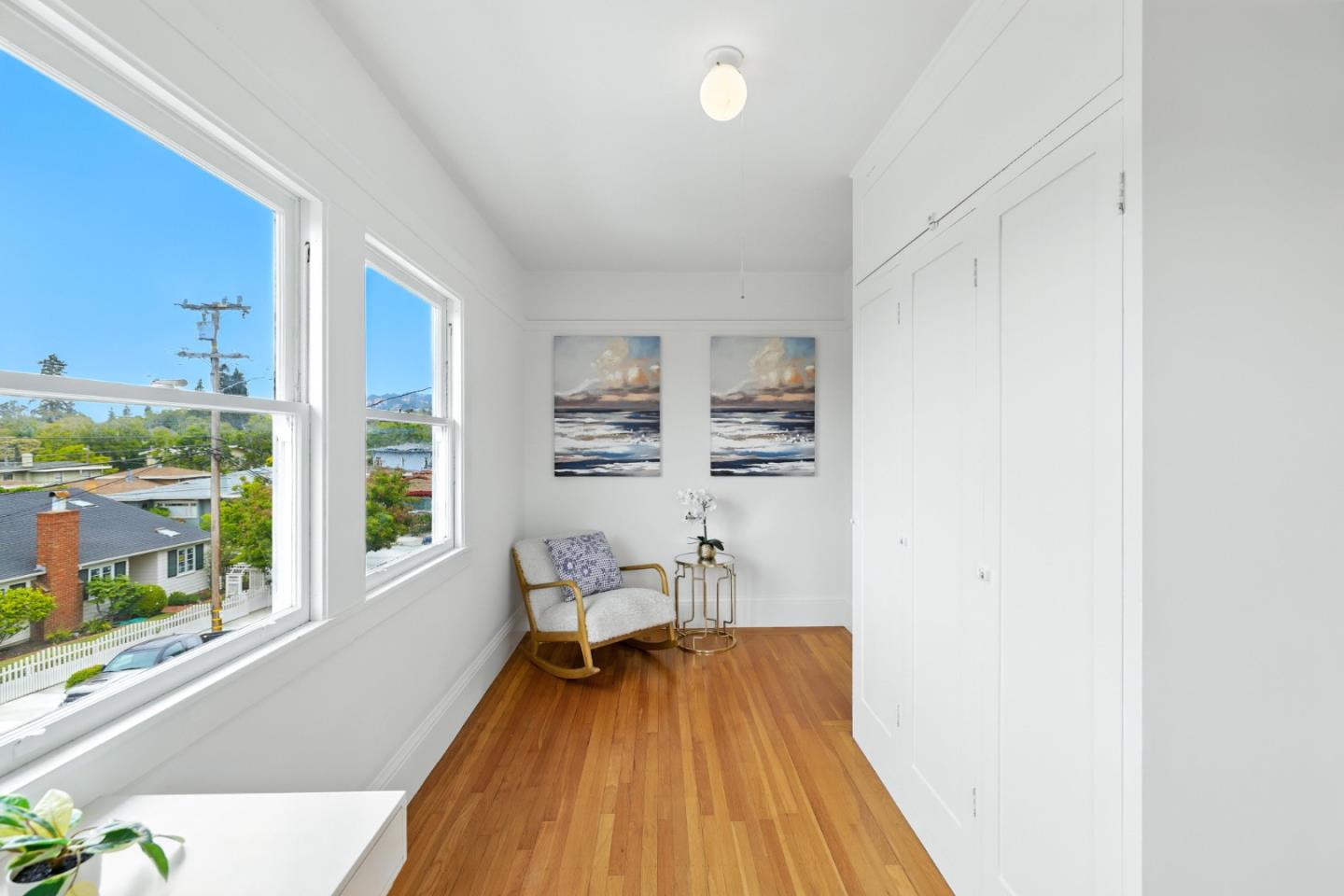 Detail Gallery Image 12 of 12 For 5555 Carlton St, Oakland,  CA 94618 - 4 Beds | 2 Baths