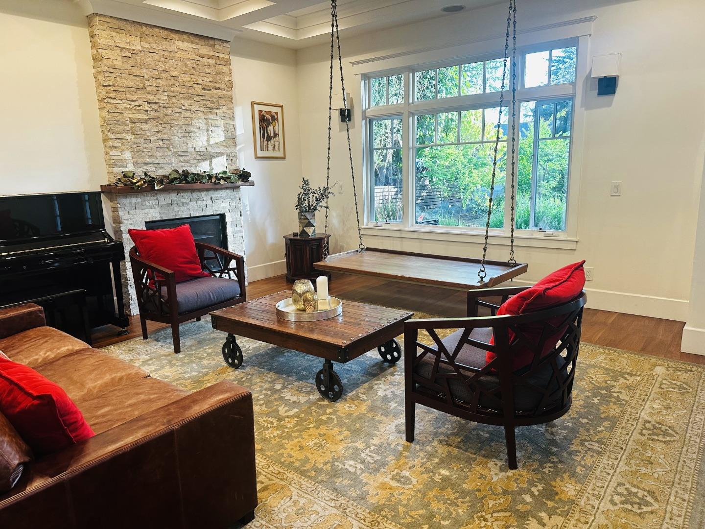 Detail Gallery Image 2 of 17 For 3179 Bryant St, Palo Alto,  CA 94306 - 4 Beds | 4 Baths