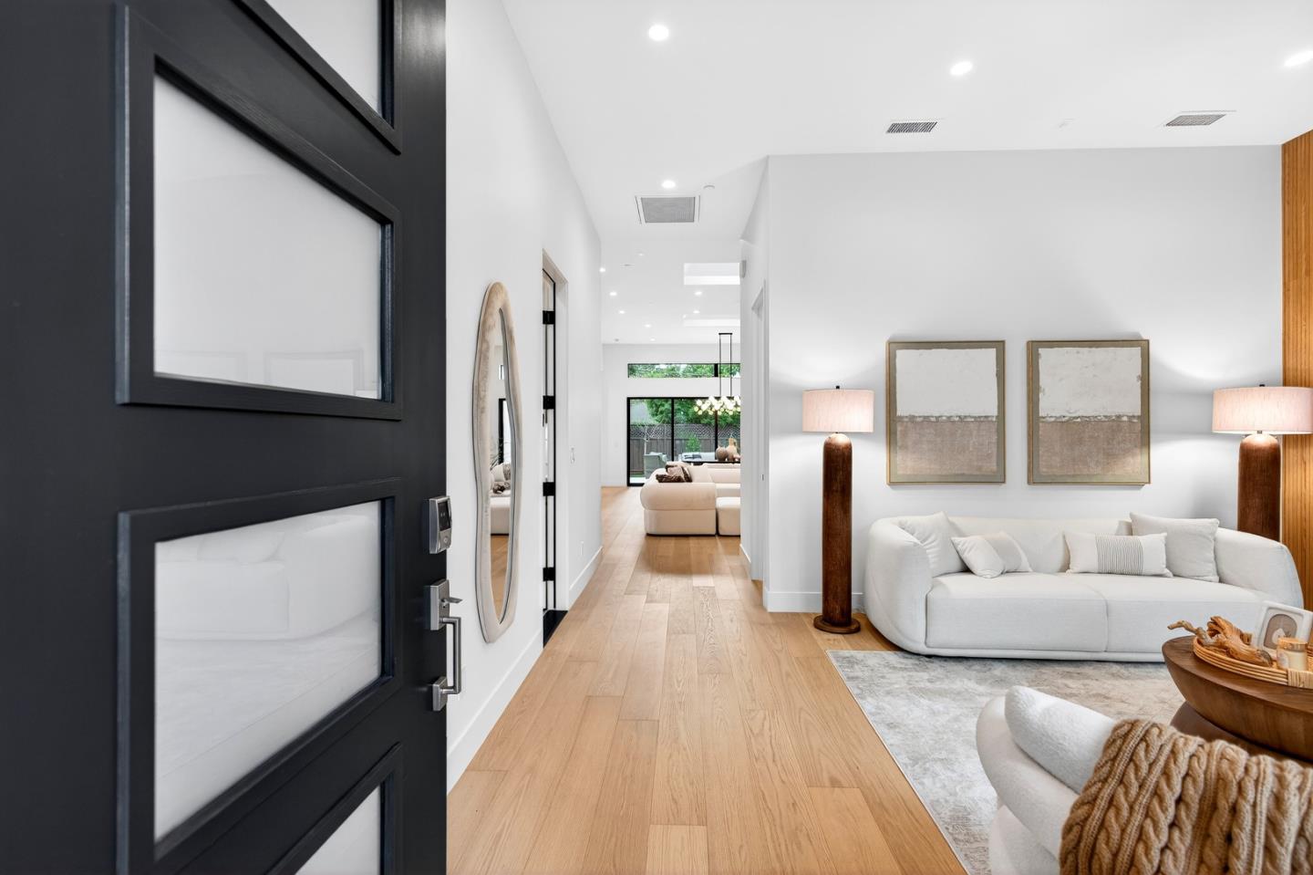 Detail Gallery Image 2 of 60 For 1808 Fallen Leaf Ln, Los Altos,  CA 94024 - 5 Beds | 5/1 Baths