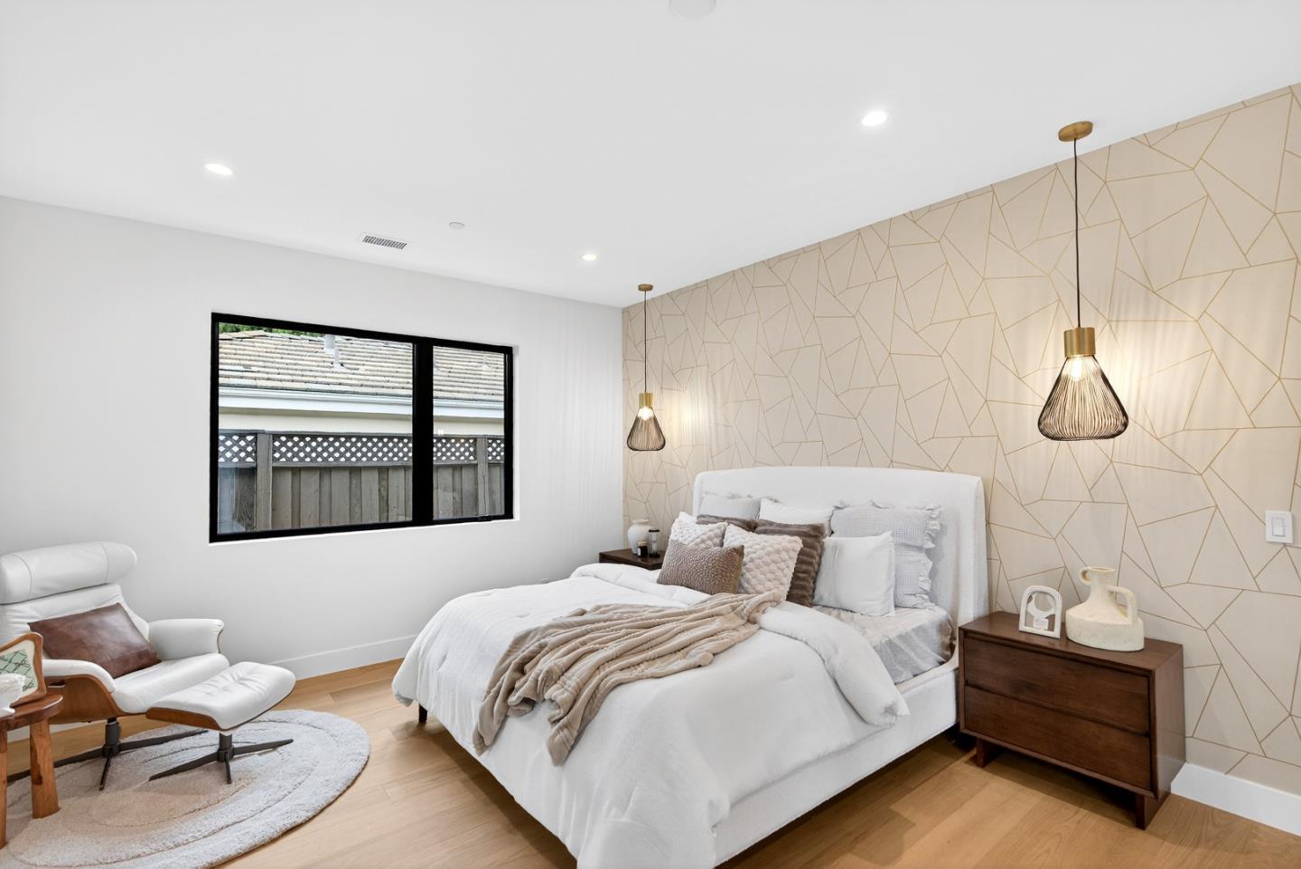 Detail Gallery Image 22 of 60 For 1808 Fallen Leaf Ln, Los Altos,  CA 94024 - 5 Beds | 5/1 Baths