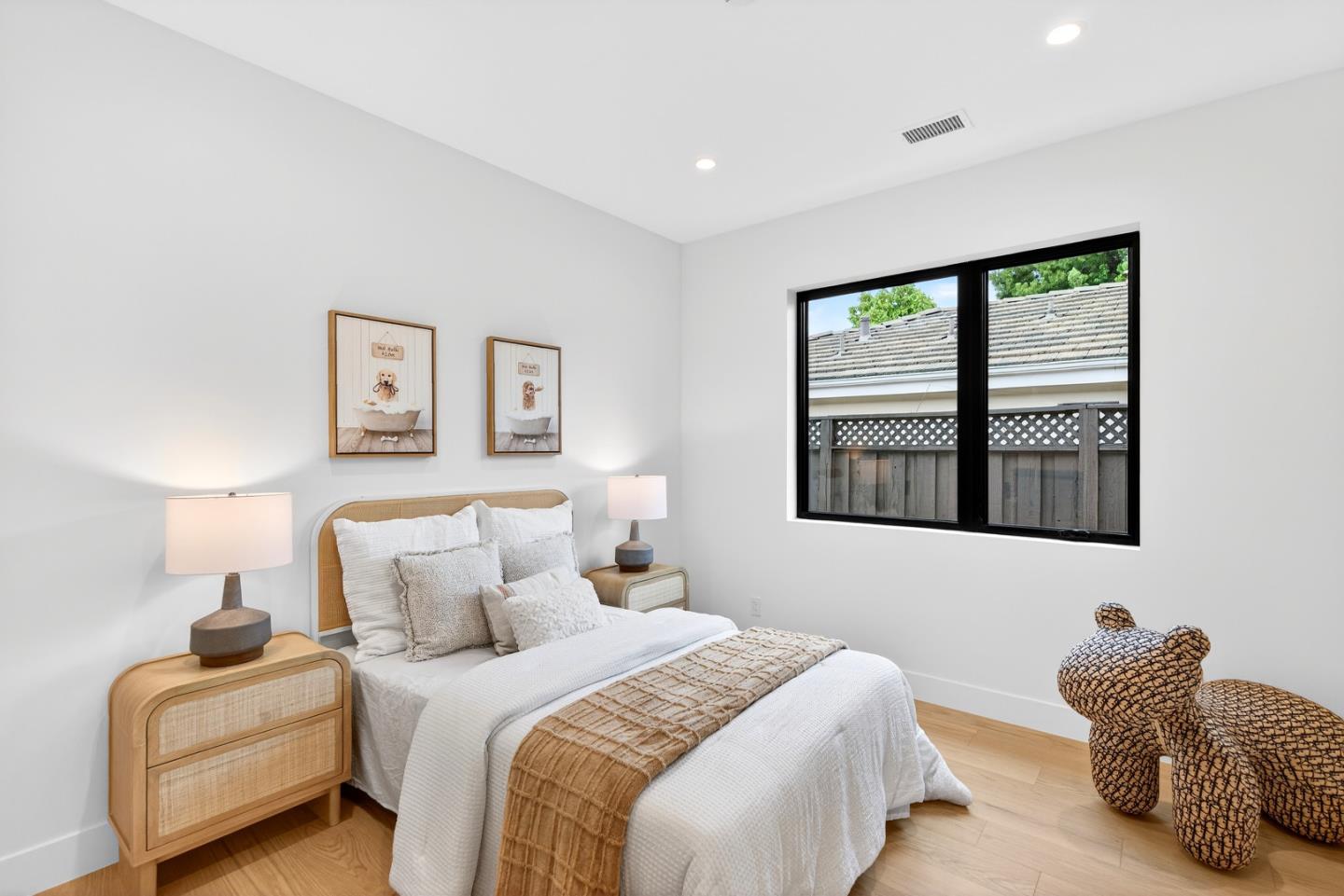 Detail Gallery Image 33 of 60 For 1808 Fallen Leaf Ln, Los Altos,  CA 94024 - 5 Beds | 5/1 Baths