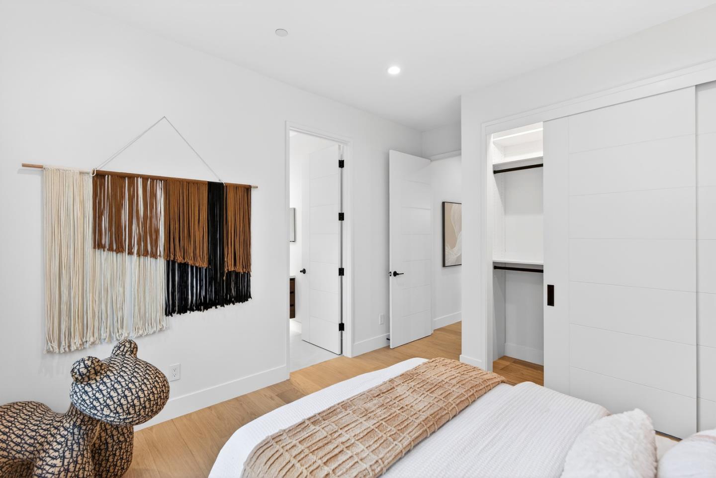 Detail Gallery Image 34 of 60 For 1808 Fallen Leaf Ln, Los Altos,  CA 94024 - 5 Beds | 5/1 Baths