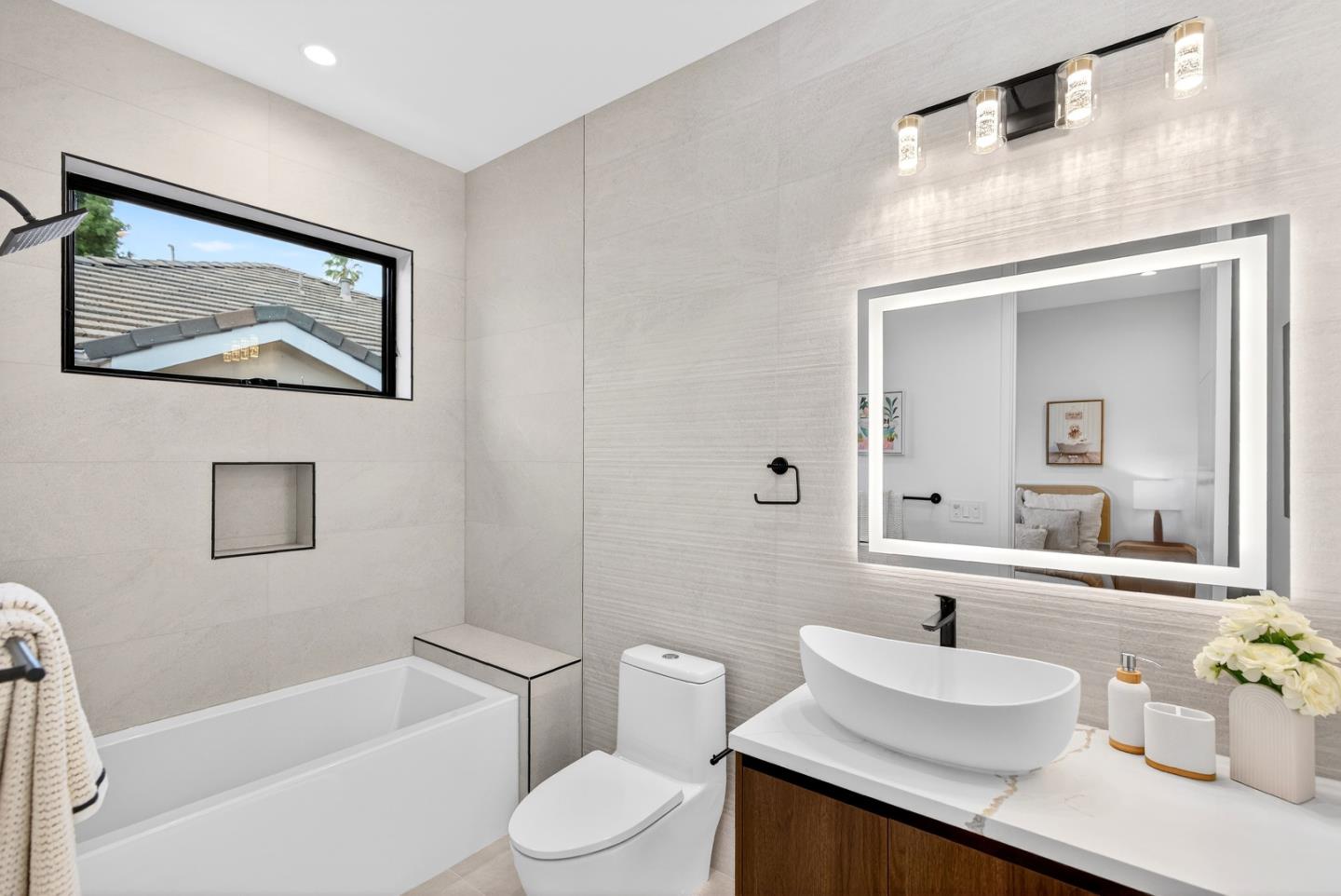 Detail Gallery Image 36 of 60 For 1808 Fallen Leaf Ln, Los Altos,  CA 94024 - 5 Beds | 5/1 Baths