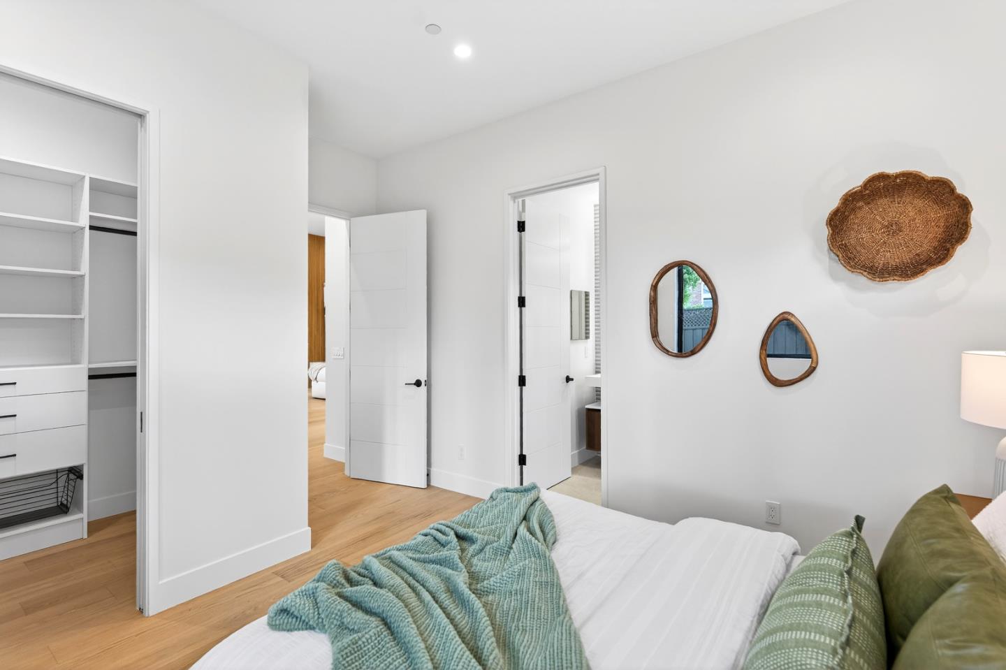 Detail Gallery Image 38 of 60 For 1808 Fallen Leaf Ln, Los Altos,  CA 94024 - 5 Beds | 5/1 Baths