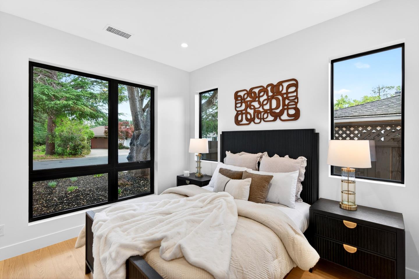 Detail Gallery Image 46 of 60 For 1808 Fallen Leaf Ln, Los Altos,  CA 94024 - 5 Beds | 5/1 Baths