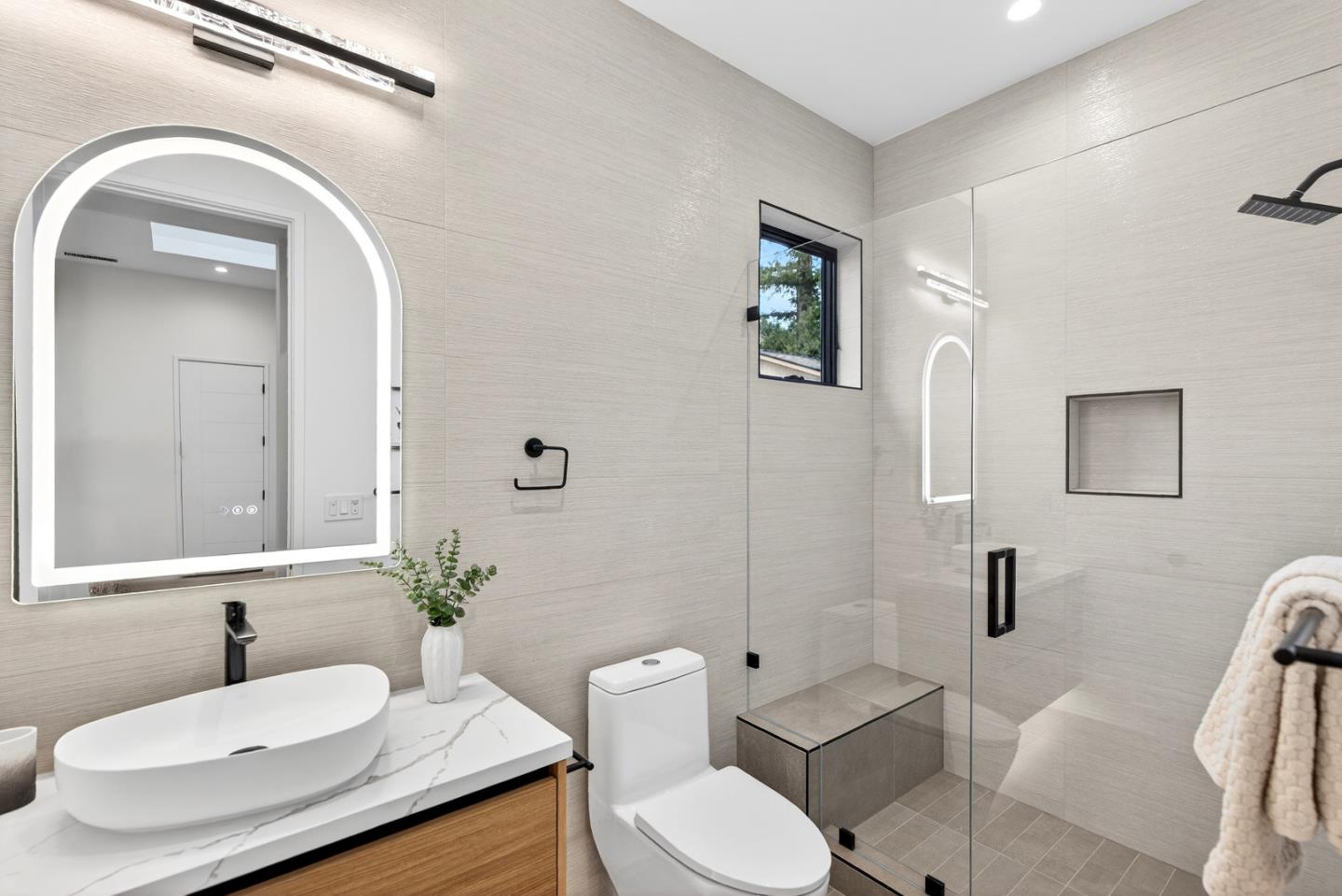 Detail Gallery Image 50 of 60 For 1808 Fallen Leaf Ln, Los Altos,  CA 94024 - 5 Beds | 5/1 Baths