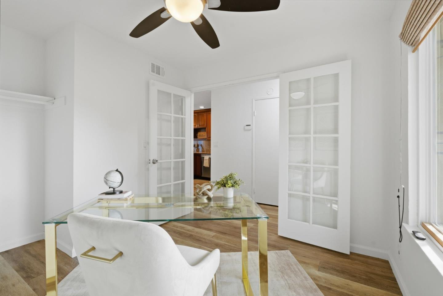 Detail Gallery Image 21 of 57 For 1992 Uphall Ct, San Jose,  CA 95121 - 4 Beds | 1/1 Baths