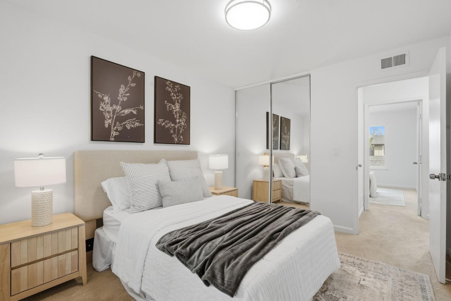 Detail Gallery Image 31 of 57 For 1992 Uphall Ct, San Jose,  CA 95121 - 4 Beds | 1/1 Baths