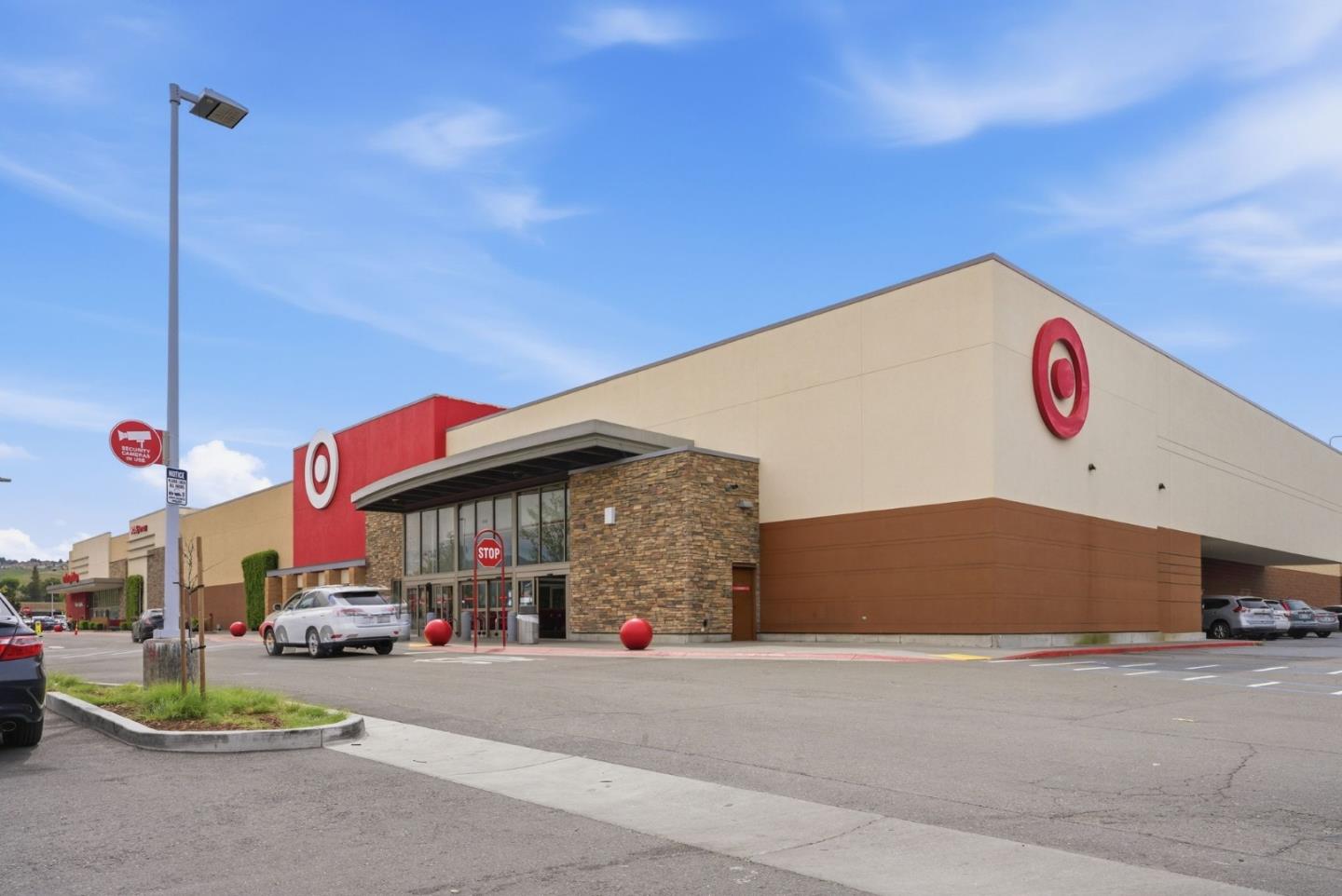 Detail Gallery Image 53 of 57 For 1992 Uphall Ct, San Jose,  CA 95121 - 4 Beds | 1/1 Baths