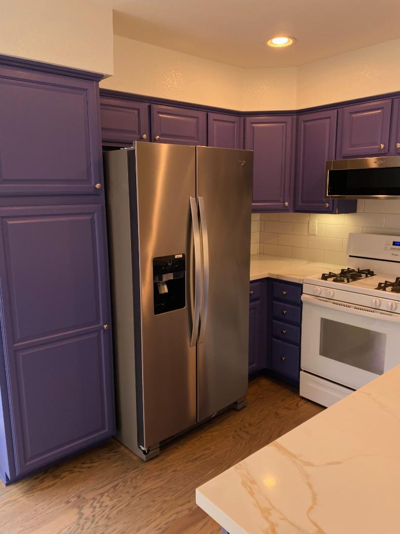 Detail Gallery Image 8 of 25 For Meridian, Redwood City,  CA 94065 - 2 Beds | 2/1 Baths