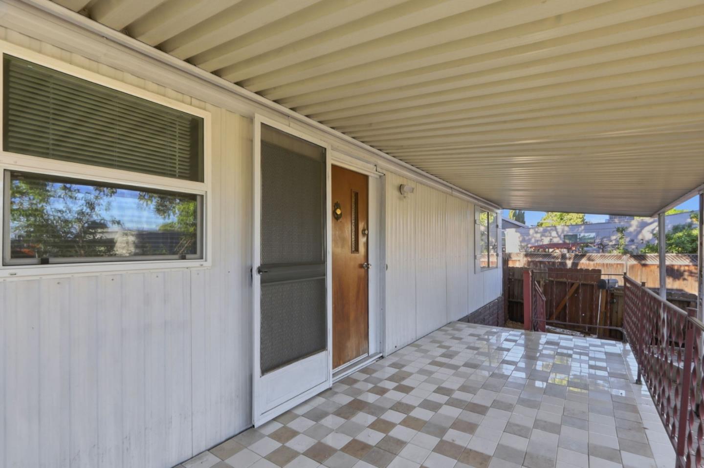 Detail Gallery Image 10 of 36 For 900 Golden Wheel Park Dr #01,  San Jose,  CA 95112 - 3 Beds | 2 Baths