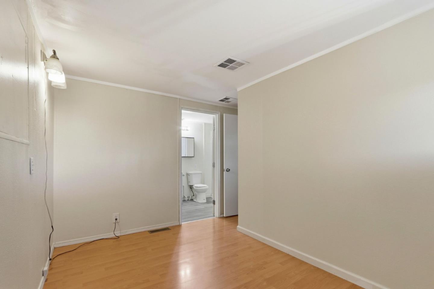 Detail Gallery Image 22 of 36 For 900 Golden Wheel Park Dr #01,  San Jose,  CA 95112 - 3 Beds | 2 Baths