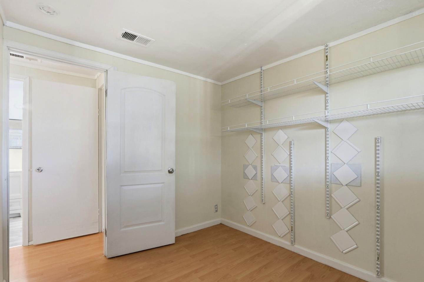 Detail Gallery Image 25 of 36 For 900 Golden Wheel Park Dr #01,  San Jose,  CA 95112 - 3 Beds | 2 Baths