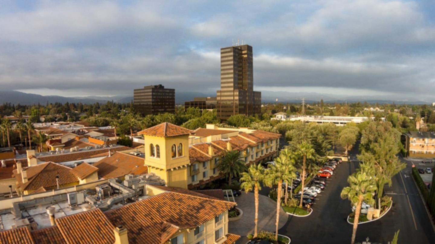 Detail Gallery Image 4 of 12 For 1305 Walnut Dr, Campbell,  CA 95008 - 2 Beds | 1 Baths