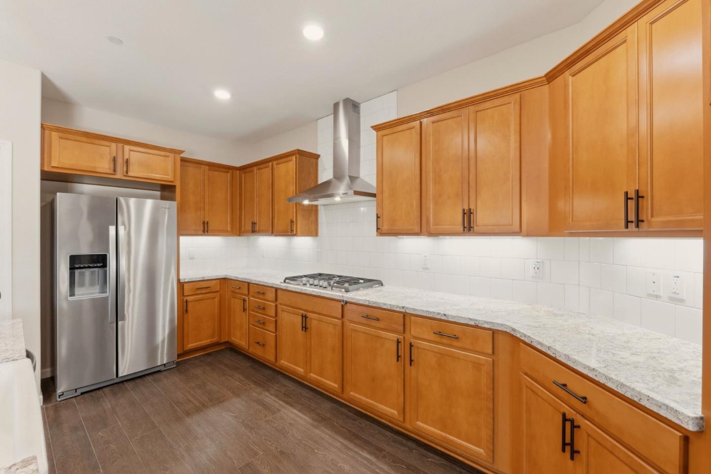 Detail Gallery Image 11 of 32 For 608 Somerset Way, Patterson,  CA 95363 - 3 Beds | 2 Baths