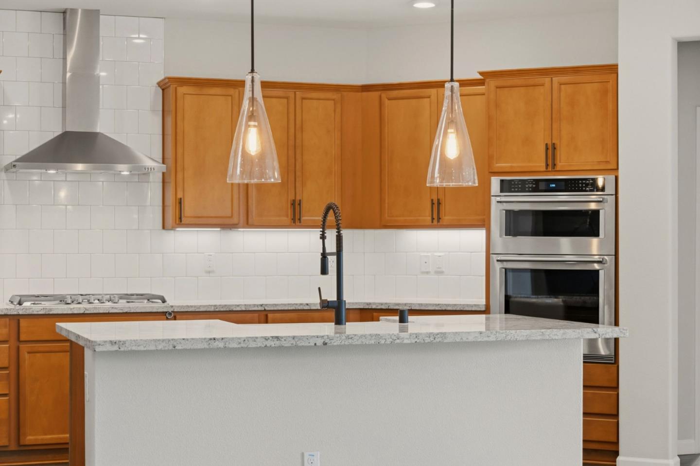 Detail Gallery Image 13 of 32 For 608 Somerset Way, Patterson,  CA 95363 - 3 Beds | 2 Baths