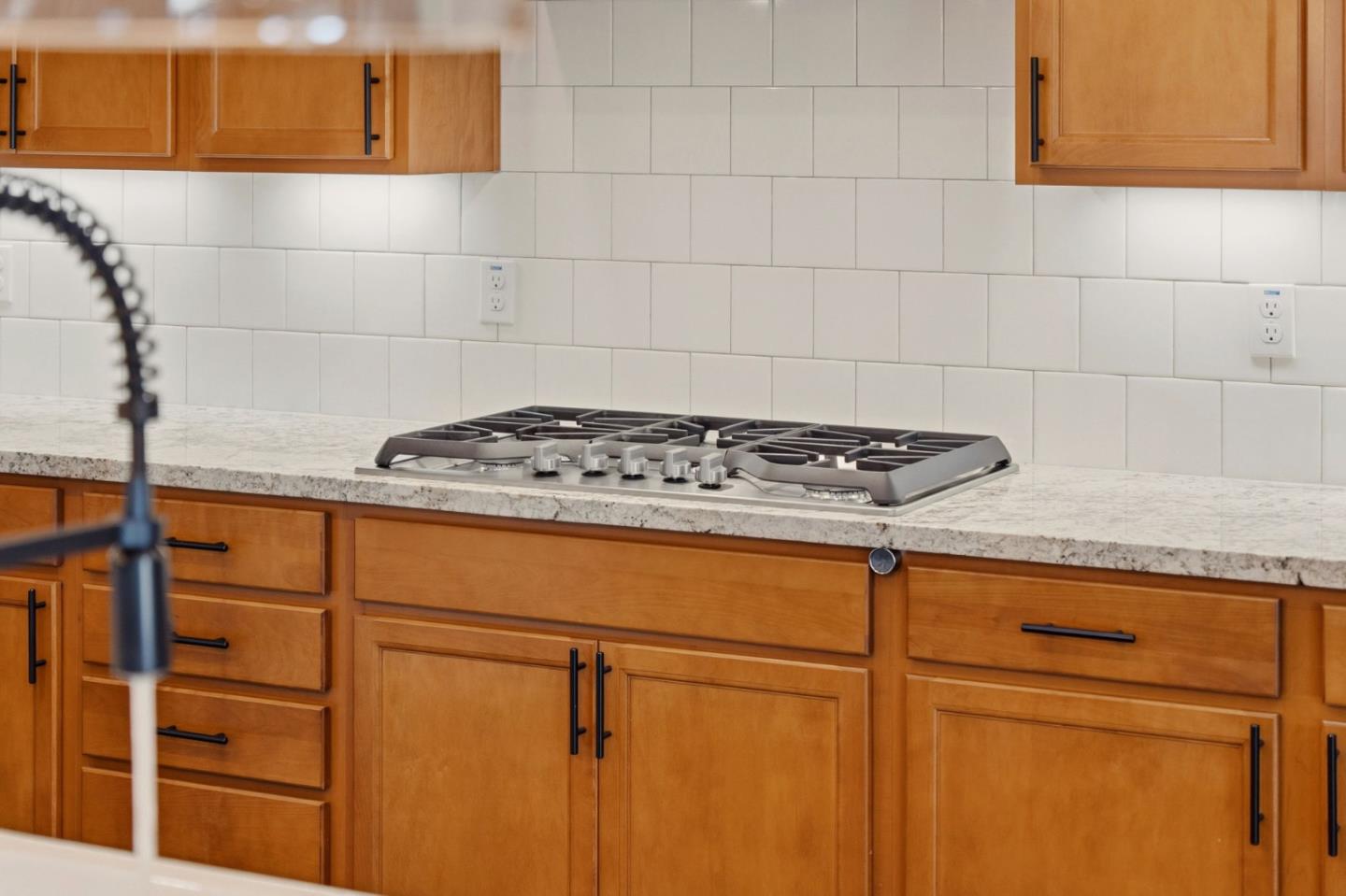 Detail Gallery Image 14 of 32 For 608 Somerset Way, Patterson,  CA 95363 - 3 Beds | 2 Baths