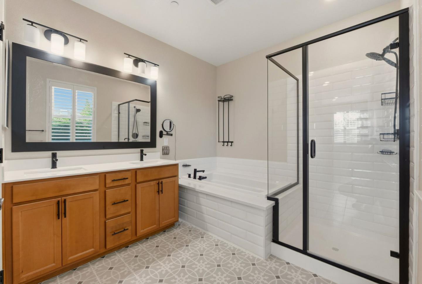 Detail Gallery Image 28 of 32 For 608 Somerset Way, Patterson,  CA 95363 - 3 Beds | 2 Baths