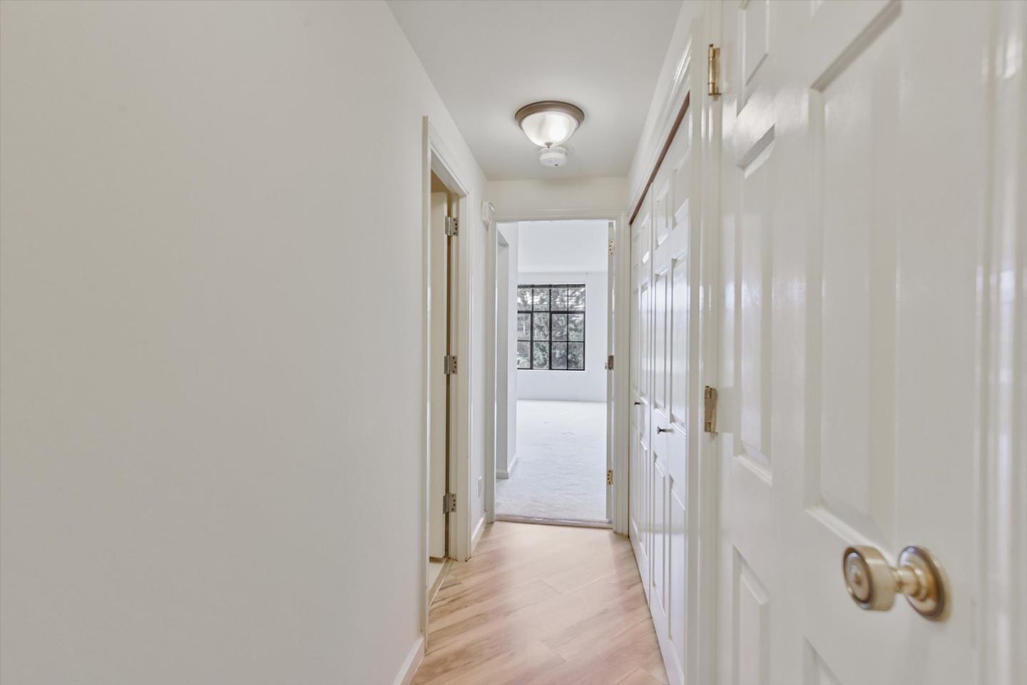 Detail Gallery Image 23 of 43 For 555 Laurel Ave #415,  San Mateo,  CA 94401 - 1 Beds | 2 Baths