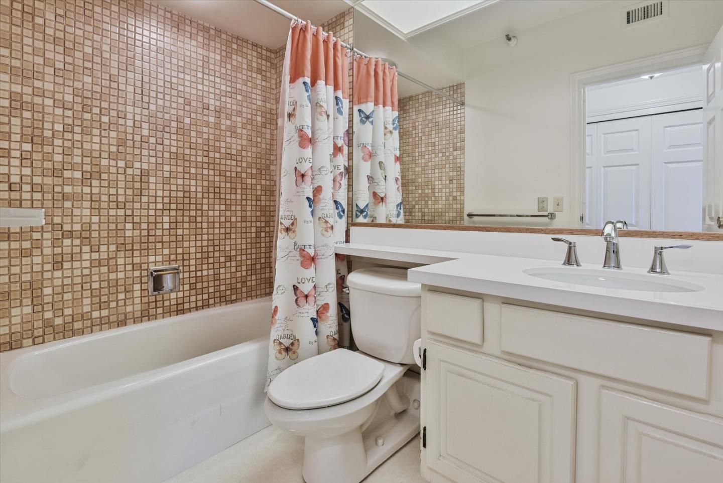Detail Gallery Image 30 of 43 For 555 Laurel Ave #415,  San Mateo,  CA 94401 - 1 Beds | 2 Baths