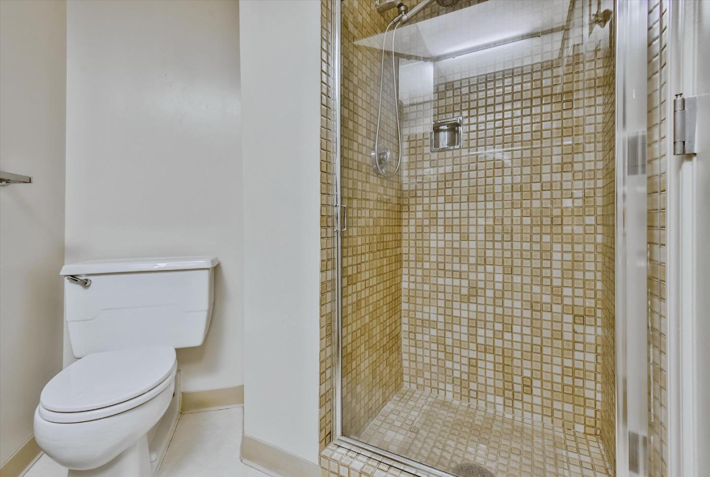 Detail Gallery Image 32 of 43 For 555 Laurel Ave #415,  San Mateo,  CA 94401 - 1 Beds | 2 Baths