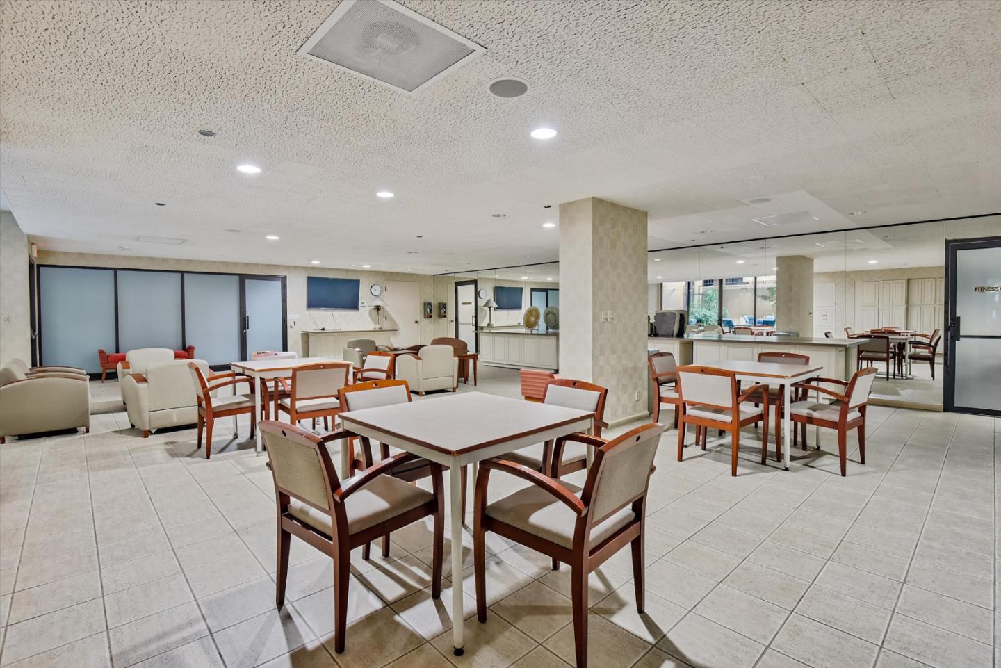 Detail Gallery Image 36 of 43 For 555 Laurel Ave #415,  San Mateo,  CA 94401 - 1 Beds | 2 Baths