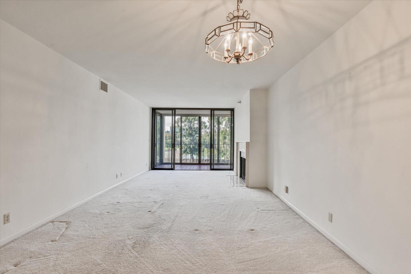 Detail Gallery Image 9 of 43 For 555 Laurel Ave #415,  San Mateo,  CA 94401 - 1 Beds | 2 Baths