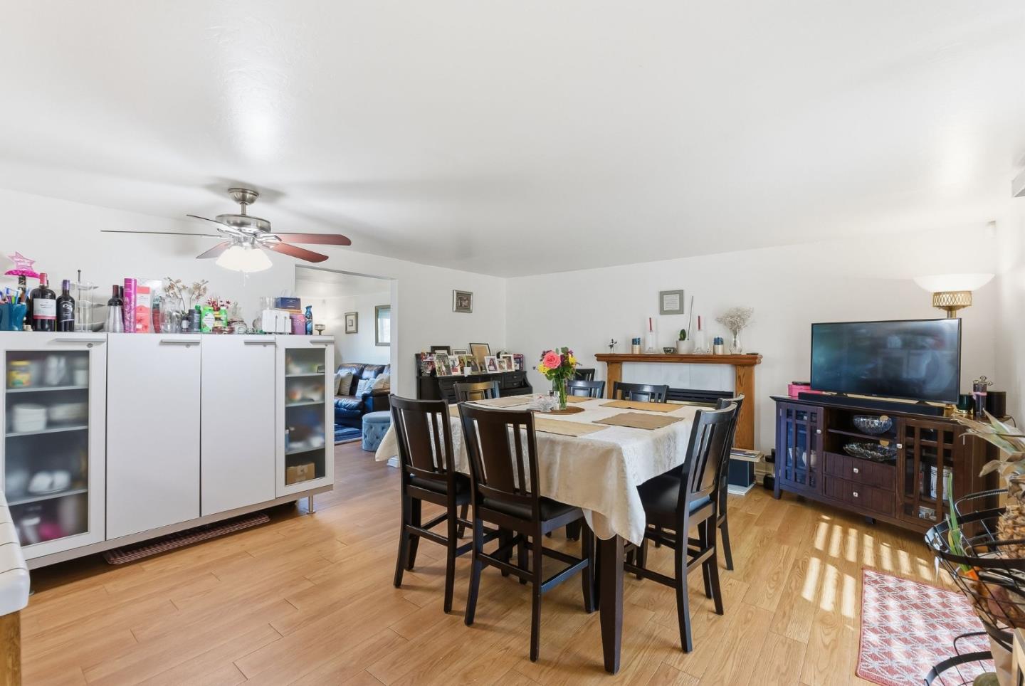 Detail Gallery Image 13 of 49 For 19170 Tilson Ave, Cupertino,  CA 95014 - 5 Beds | 3 Baths