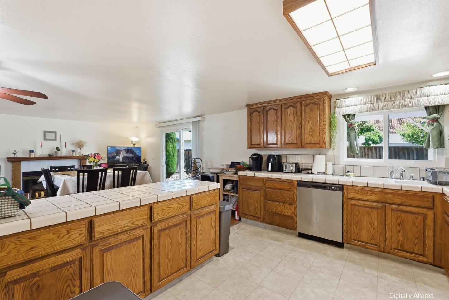 Detail Gallery Image 16 of 49 For 19170 Tilson Ave, Cupertino,  CA 95014 - 5 Beds | 3 Baths