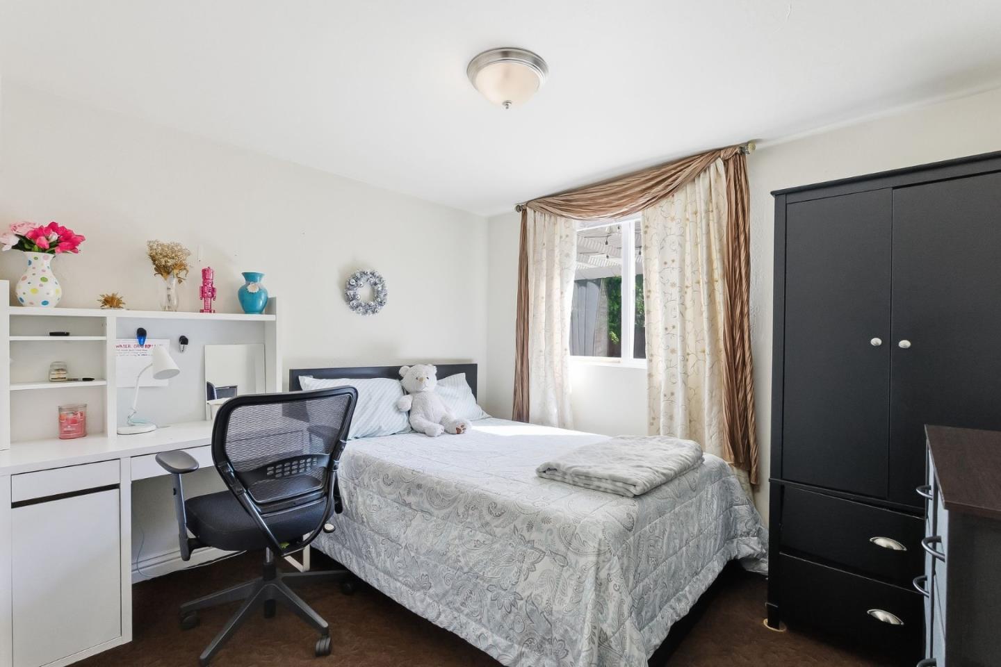 Detail Gallery Image 18 of 49 For 19170 Tilson Ave, Cupertino,  CA 95014 - 5 Beds | 3 Baths