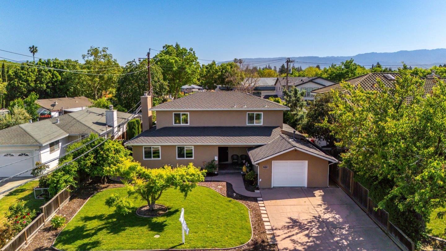 Detail Gallery Image 4 of 49 For 19170 Tilson Ave, Cupertino,  CA 95014 - 5 Beds | 3 Baths