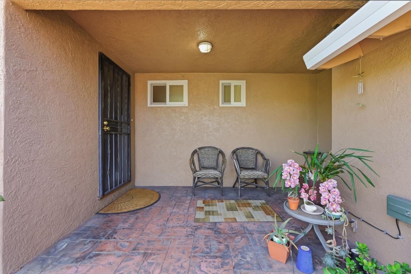 Detail Gallery Image 5 of 49 For 19170 Tilson Ave, Cupertino,  CA 95014 - 5 Beds | 3 Baths