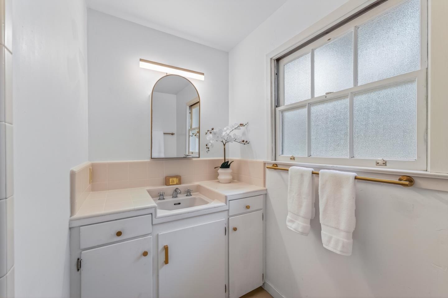 Detail Gallery Image 33 of 47 For 25905 Junipero Ave, Carmel,  CA 93923 - 4 Beds | 2/1 Baths