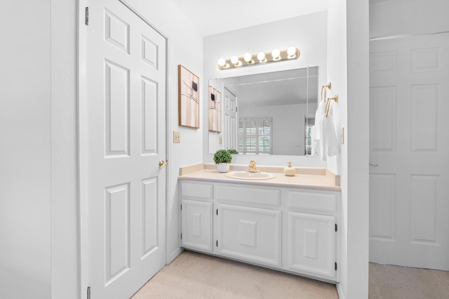 Detail Gallery Image 24 of 45 For 6046 Calle De Rico, San Jose,  CA 95124 - 2 Beds | 2/1 Baths