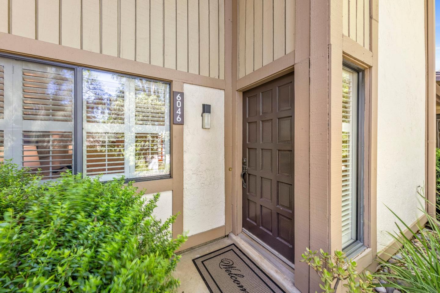 Detail Gallery Image 3 of 45 For 6046 Calle De Rico, San Jose,  CA 95124 - 2 Beds | 2/1 Baths