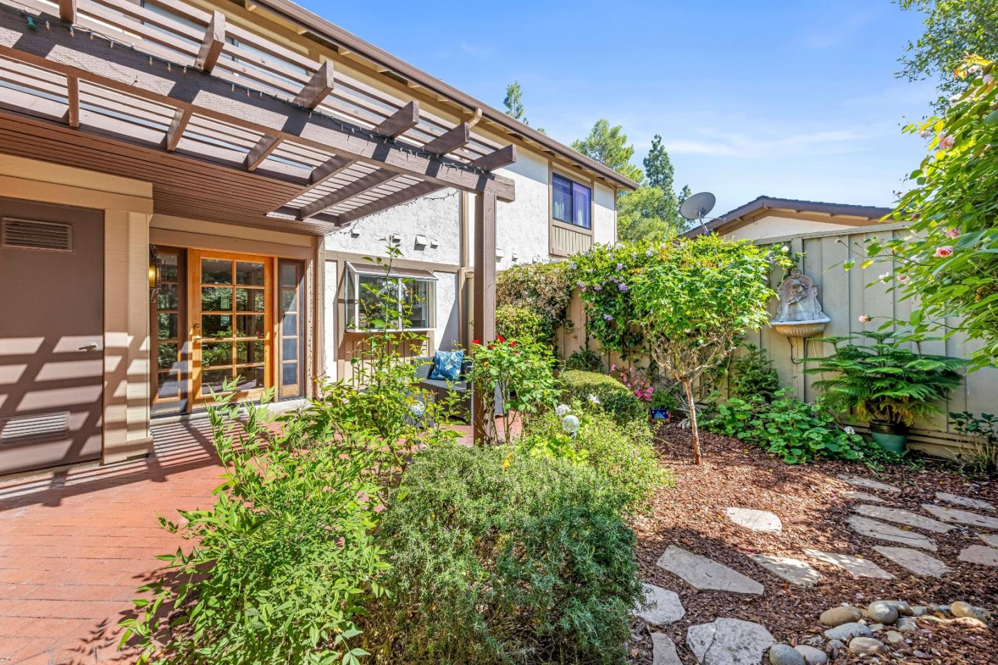 Detail Gallery Image 30 of 45 For 6046 Calle De Rico, San Jose,  CA 95124 - 2 Beds | 2/1 Baths