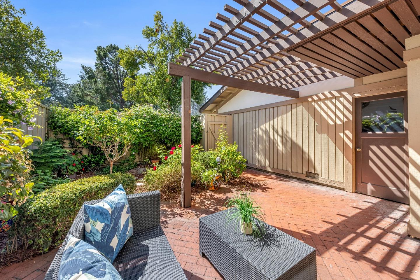 Detail Gallery Image 31 of 45 For 6046 Calle De Rico, San Jose,  CA 95124 - 2 Beds | 2/1 Baths