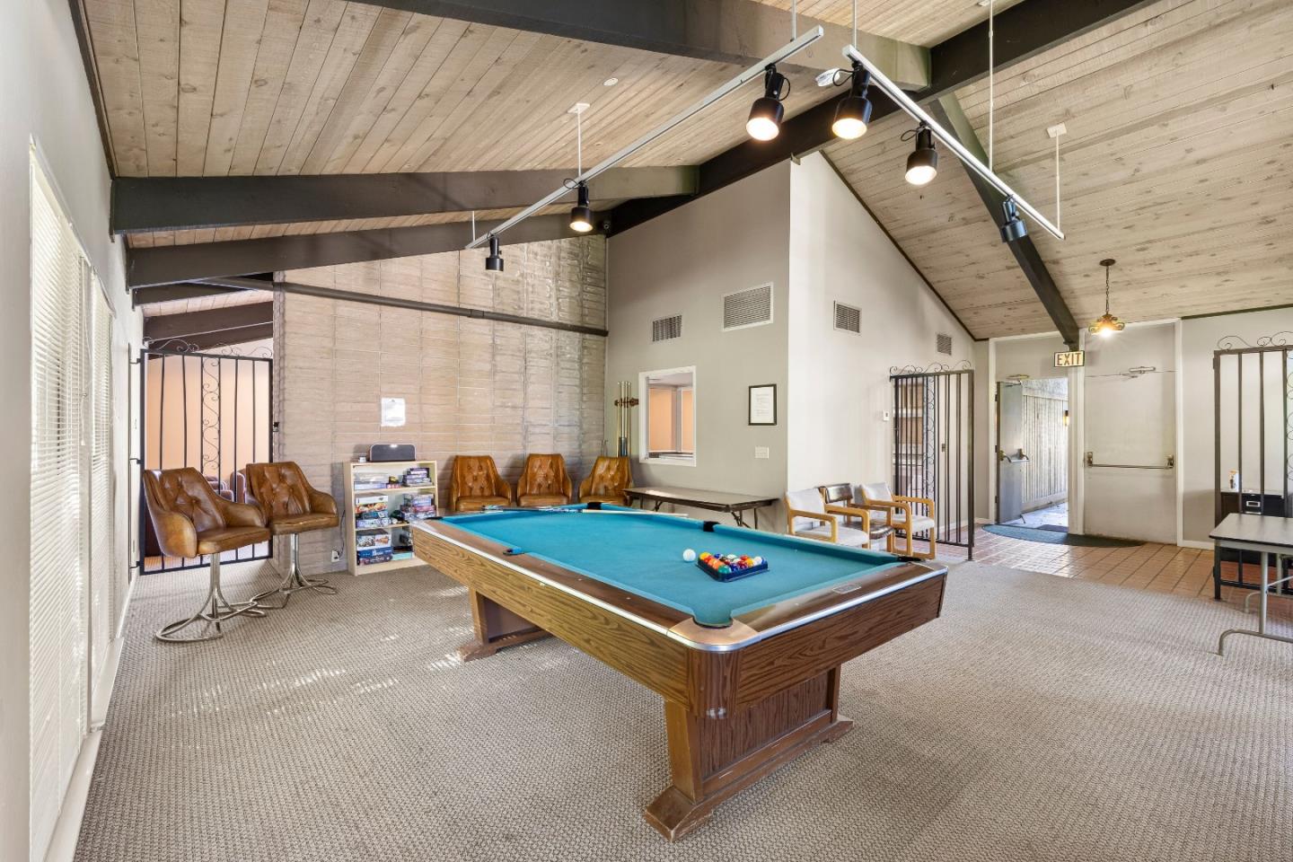 Detail Gallery Image 36 of 45 For 6046 Calle De Rico, San Jose,  CA 95124 - 2 Beds | 2/1 Baths