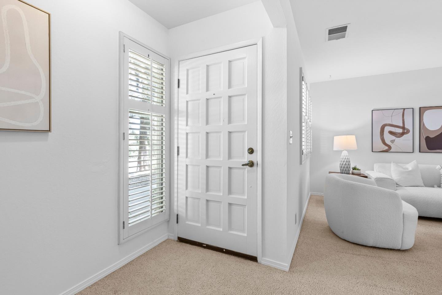 Detail Gallery Image 4 of 45 For 6046 Calle De Rico, San Jose,  CA 95124 - 2 Beds | 2/1 Baths