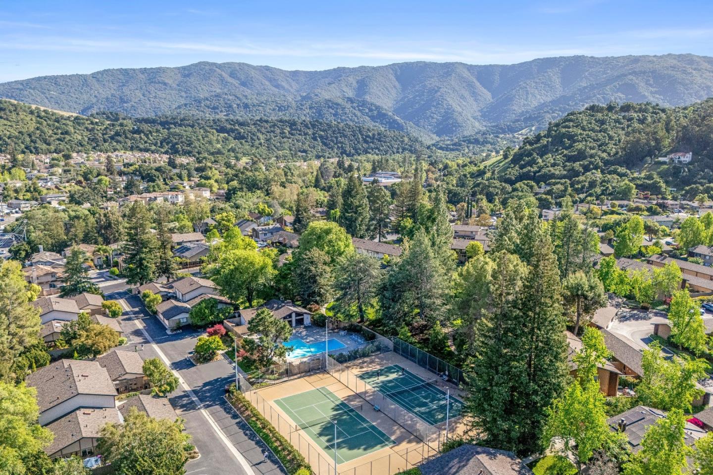 Detail Gallery Image 42 of 45 For 6046 Calle De Rico, San Jose,  CA 95124 - 2 Beds | 2/1 Baths