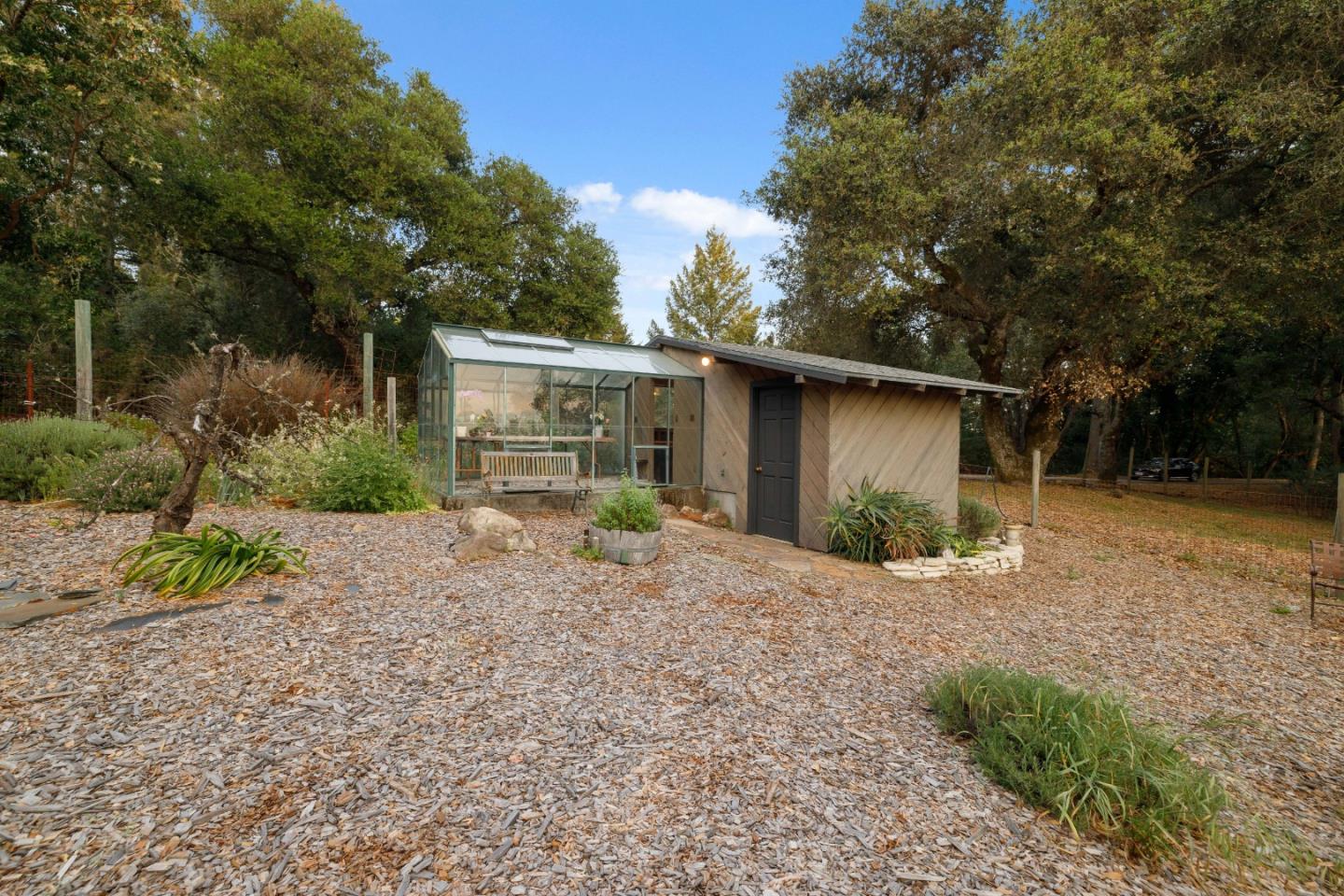 Detail Gallery Image 29 of 59 For 1380 Weston Ridge Rd, Scotts Valley,  CA 95066 - 3 Beds | 2/1 Baths