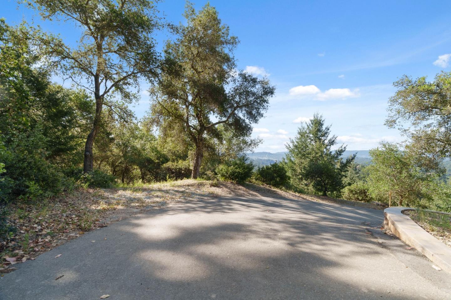Detail Gallery Image 43 of 59 For 1380 Weston Ridge Rd, Scotts Valley,  CA 95066 - 3 Beds | 2/1 Baths